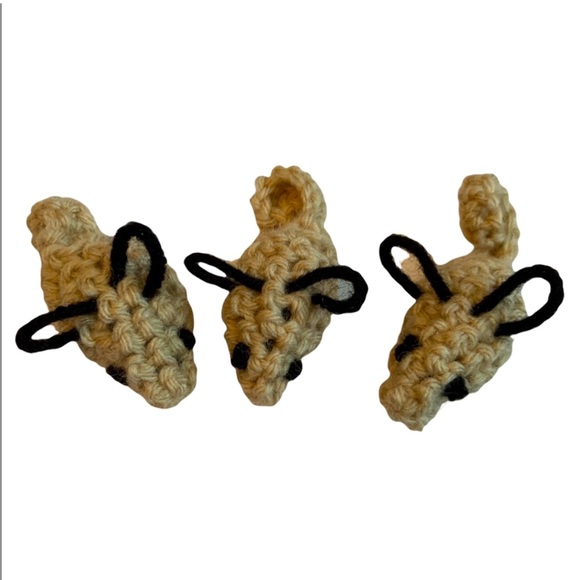 HAND CRAFTED Crochet Potent Organic Catnip Mice Interactive Cat Toys 10 Toys - Picture 6 of 7
